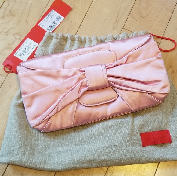 Valentino Garavani Handbags - NWT Valentino Garavani pink bow satin wristlet